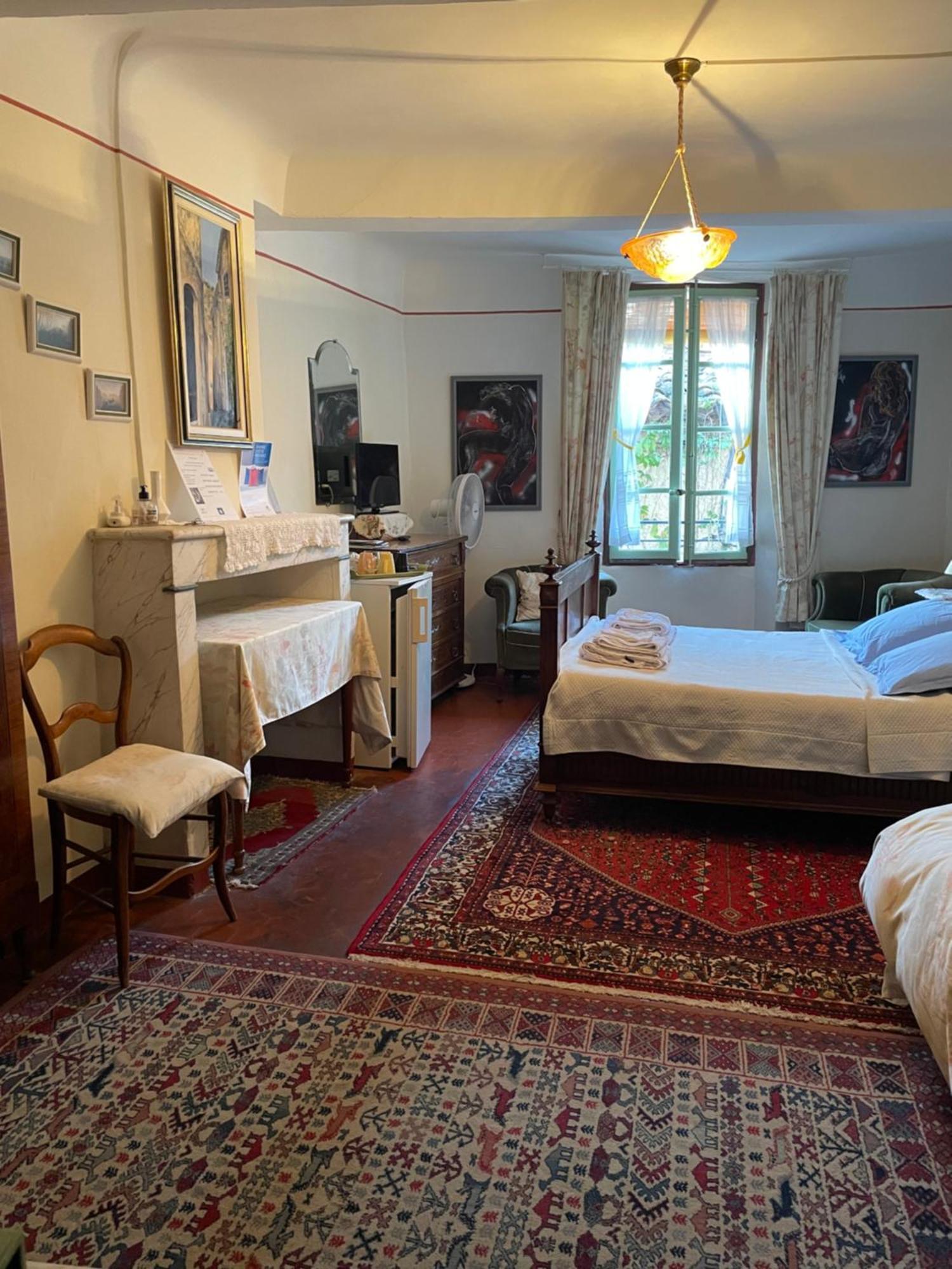 Bed and Breakfast Le Pra De Pe Cotignac Exterior foto