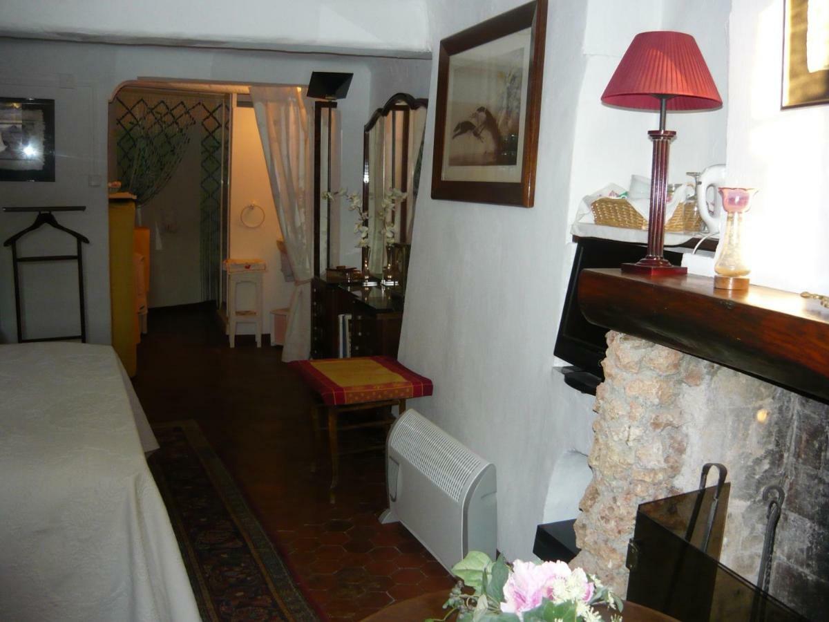 Bed and Breakfast Le Pra De Pe Cotignac Exterior foto
